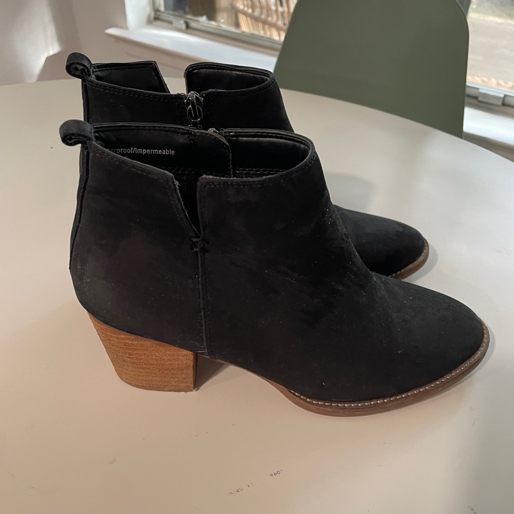 Blondo Waterproof Black Ankle Booties Size 10